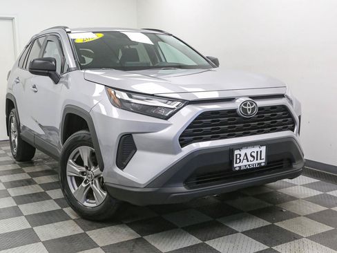 Used 2025 Toyota RAV4 LE AWD/4WD image 2