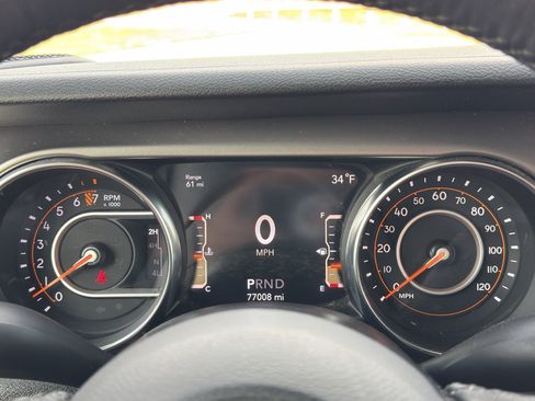 Used 2019 Jeep Wrangler Sport image 31