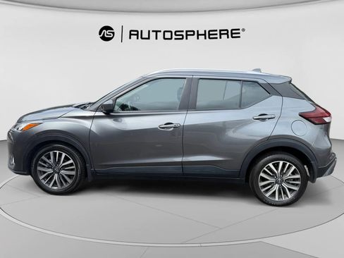 Used 2023 Nissan Kicks SV FWD image 5