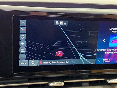Used 2024 Kia Carnival EX FWD image 18