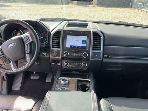 Used 2021 Ford Expedition Platinum image 14
