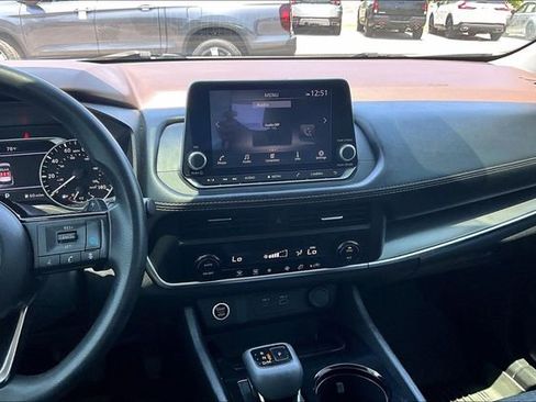Used 2023 Nissan Rogue SV AWD/4WD image 9