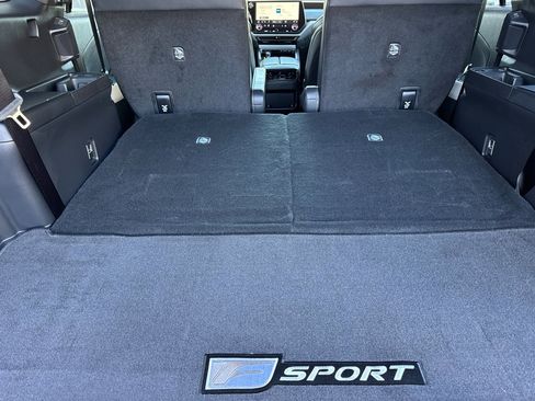 New 2025 Lexus TX 500h AWD image 28