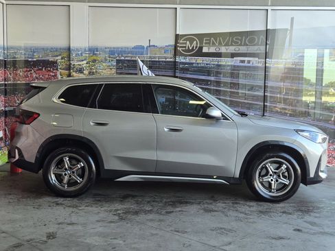 Used 2025 BMW X1 xDrive28i image 4