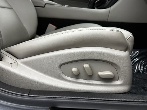 Used 2019 Cadillac CTS RWD image 31