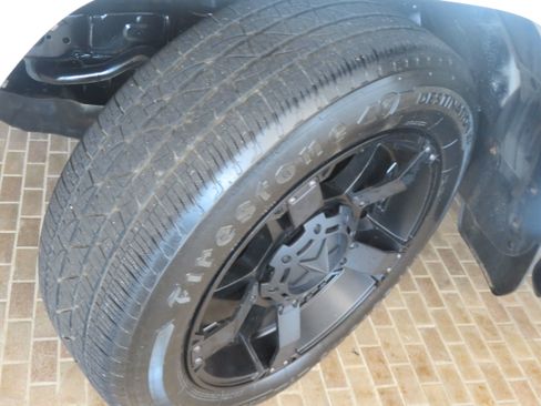 Used 2016 Toyota 4Runner SR5 RWD image 11