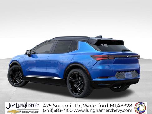New 2026 Chevrolet Equinox EV RS AWD/4WD image 3