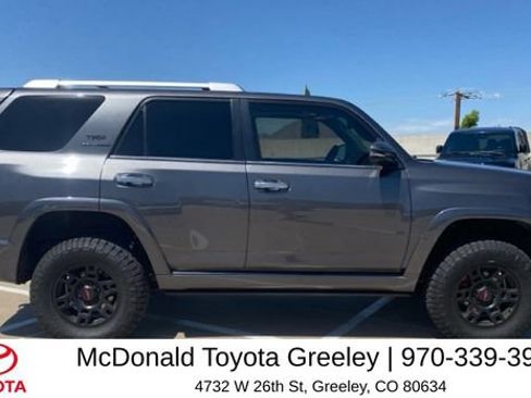 Used 2020 Toyota 4Runner Limited AWD/4WD image 2