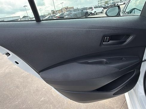 Used 2023 Toyota Corolla LE image 14