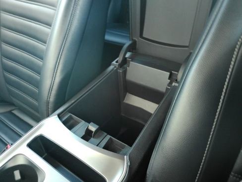 Used 2024 Ford Edge SEL image 49