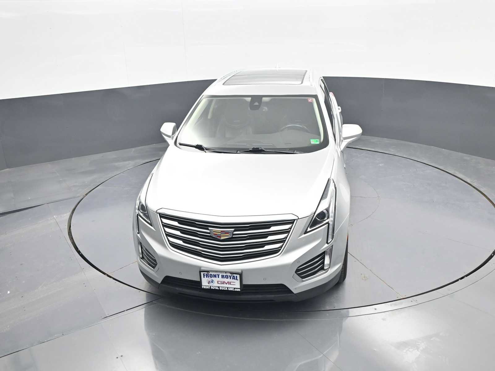 Used 2017 Cadillac XT5 Luxury w/ Driver Awareness Package AWD/4WD image 34