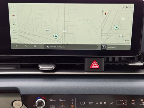 New 2026 Kia Carnival EX FWD image 12