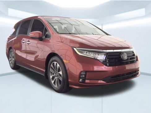 Used 2023 Honda Odyssey EX-L image 4