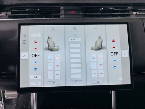 New 2026 Land Rover Range Rover SE image 17