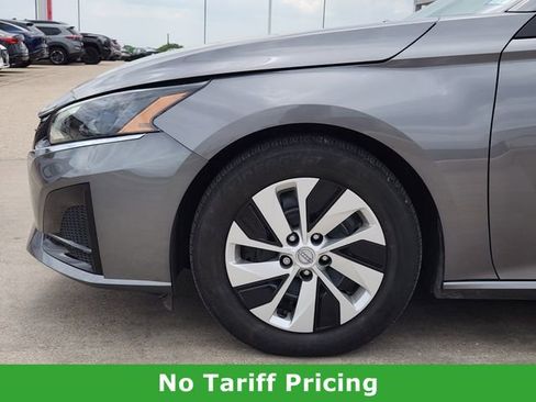 Used 2025 Nissan Altima 2.5 S FWD image 7