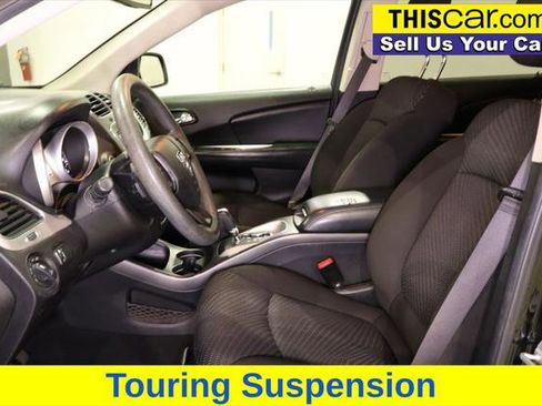 Used 2019 Dodge Journey SE w/ Blacktop Package image 18