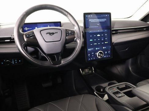 Used 2025 Ford Mustang Mach-E Select w/ Comfort Package Lite image 2