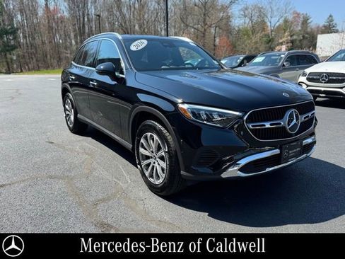 Used 2026 Mercedes-Benz GLC 300 4MATIC image 1