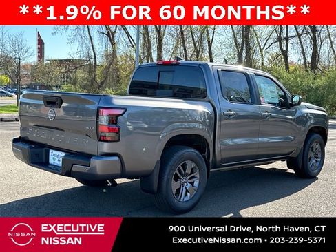 New 2025 Nissan Frontier SV image 2