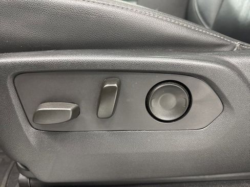 Used 2021 Chevrolet Tahoe Z71 image 11