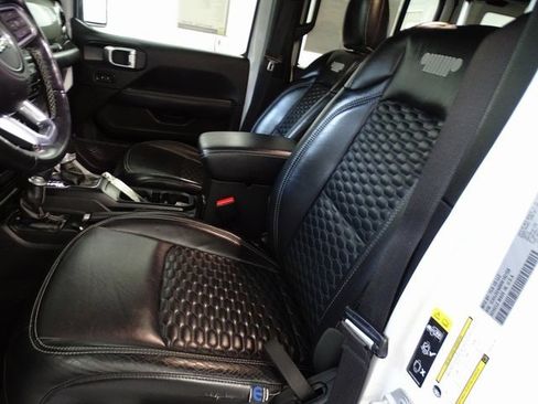 Certified 2022 Jeep Wrangler Unlimited Sahara w/ Cold Weather Group image 2