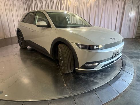 Used 2024 Hyundai Ioniq 5 SEL RWD image 3