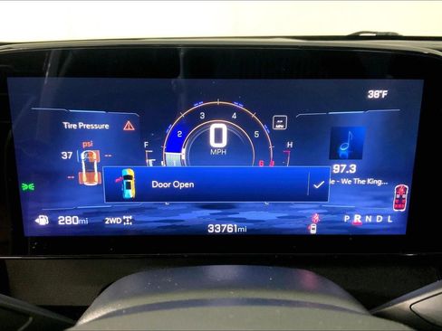 Used 2025 Chevrolet Traverse Z71 w/ Driver Confidence Package image 20