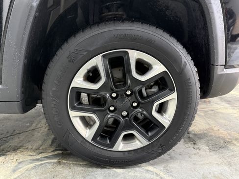 Used 2018 Jeep Compass Trailhawk w/ Safety & Security Group image 31