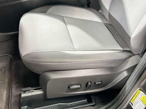 Used 2018 Ford Escape SE w/ SE Sync 3 Package AWD/4WD image 22