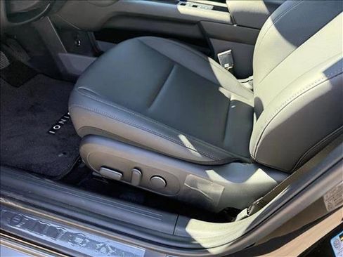 New 2025 Hyundai Ioniq 6 SEL image 4