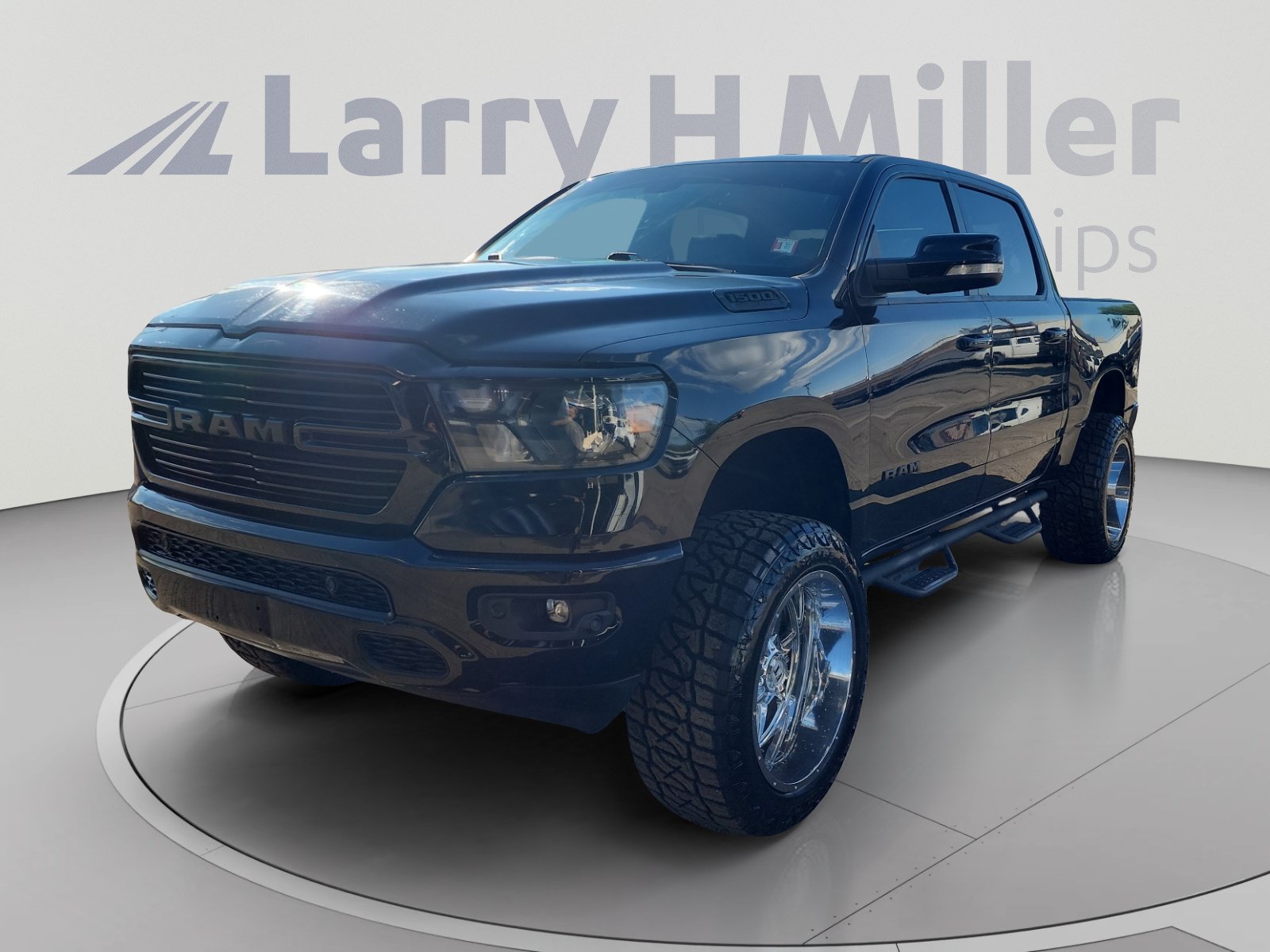 Used 2020 RAM 1500 Big Horn AWD/4WD image 1
