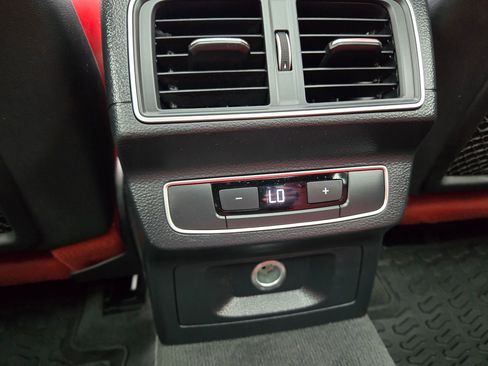 Used 2018 Audi SQ5 Prestige w/ Prestige Package image 31