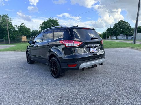 Used 2013 Ford Escape Titanium w/ Parking Technology Pkg FWD image 5