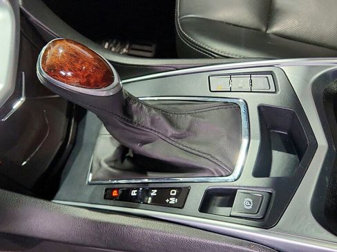 Used 2014 Cadillac SRX Premium image 15