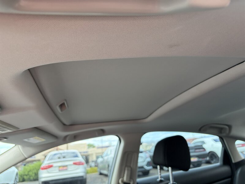 Used 2019 Honda Civic EX image 3