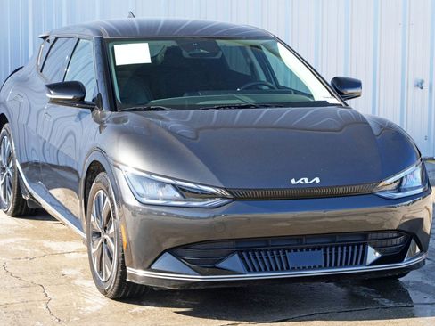 Used 2022 Kia EV6 Wind image 53