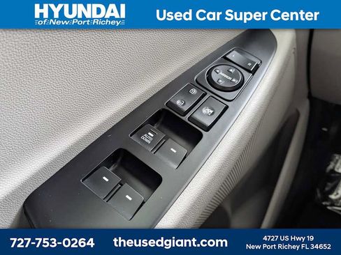 Used 2019 Hyundai Tucson SE FWD image 24