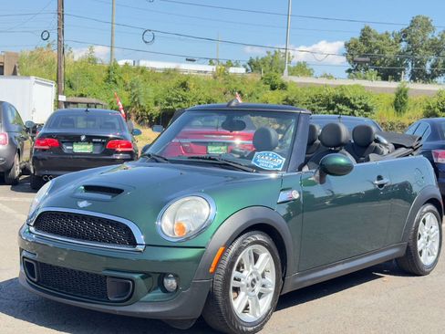 Used 2011 MINI Cooper S w/ Cold Weather Pkg image 2