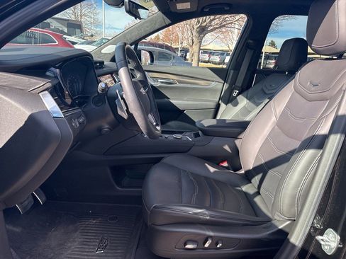 Certified 2025 Cadillac XT6 Sport w/ Platinum Package image 8