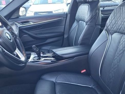 Used 2023 BMW 530i xDrive w/ Executive Package AWD/4WD image 15