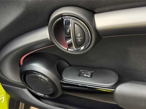 Used 2022 MINI Cooper S image 17