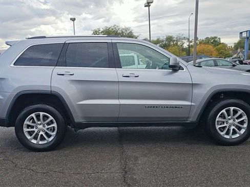 Used 2021 Jeep Grand Cherokee Laredo X image 9