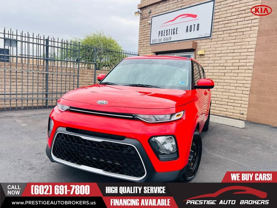 Used 2020 Kia Soul LX FWD image 2