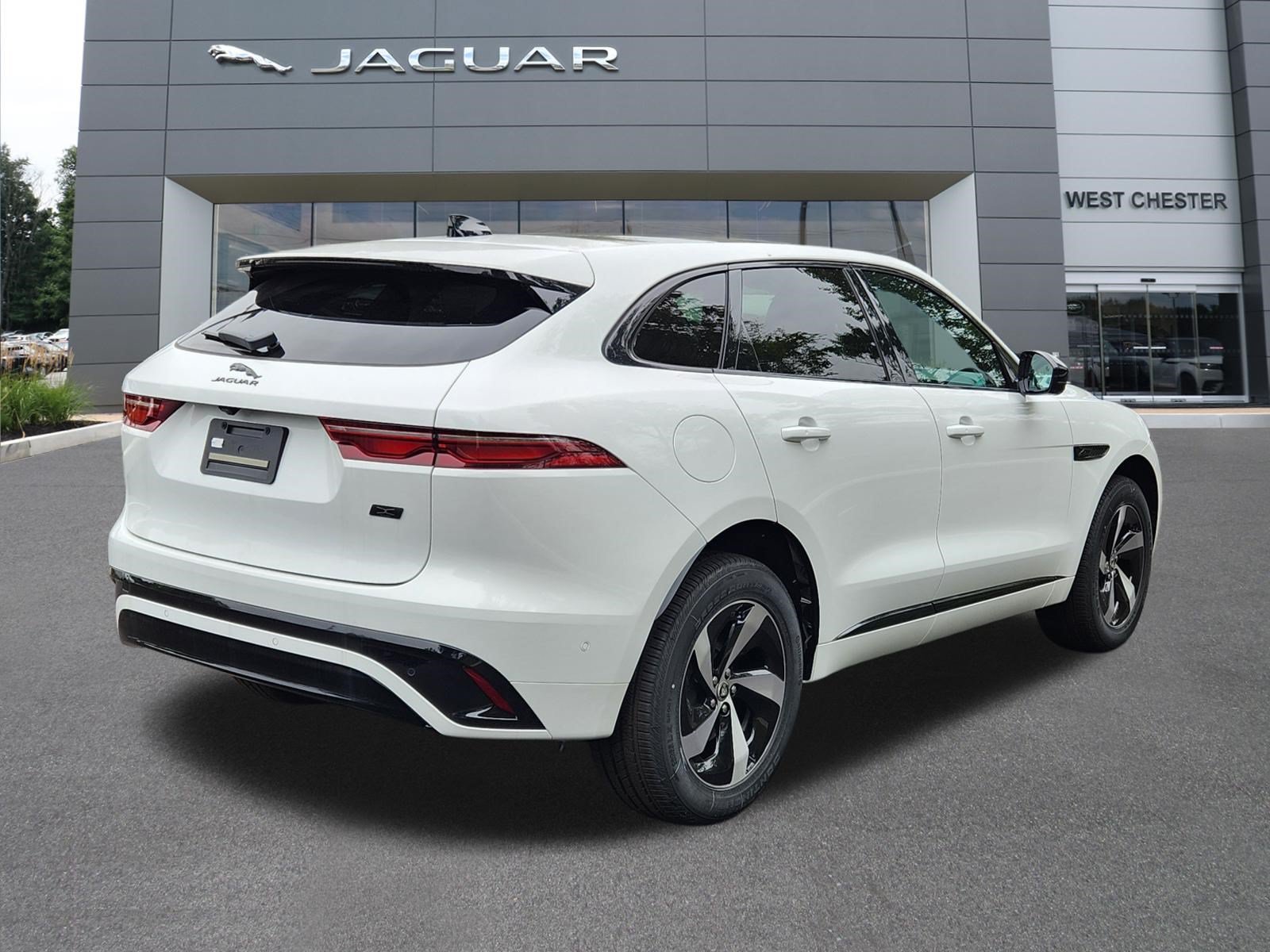 New 2026 Jaguar F-PACE R-Dynamic S AWD/4WD image 4