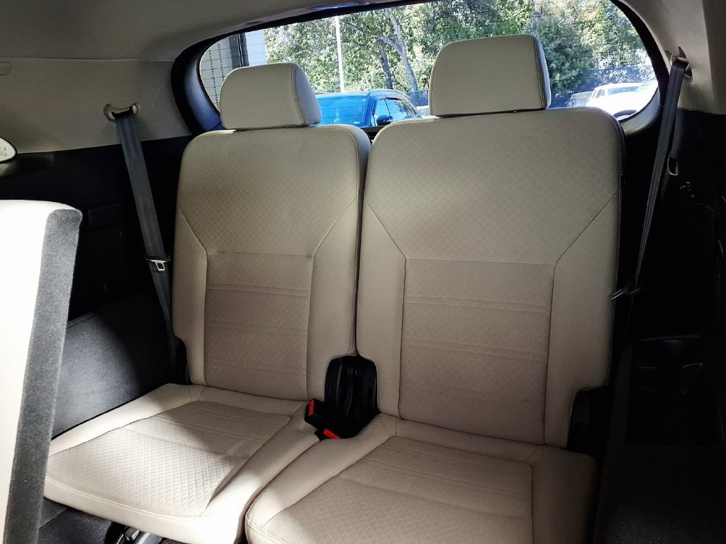 Used 2017 Kia Sorento FWD w/ LX Convenience Package image 10