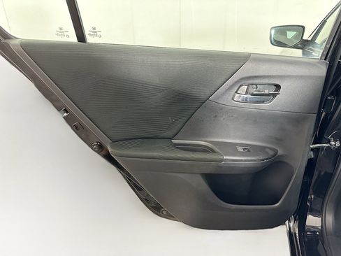 Used 2014 Honda Accord LX image 23