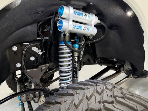 Used 2024 Ford F250 Limited image 6