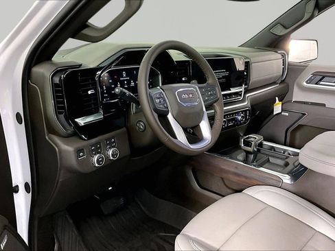 New 2026 GMC Sierra 1500 SLT w/ SLT Premium Plus Package image 7