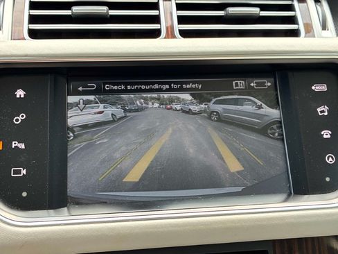 Used 2016 Land Rover Range Rover Supercharged AWD/4WD image 42