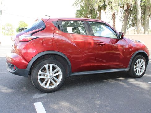 Used 2016 Nissan Juke S FWD image 15